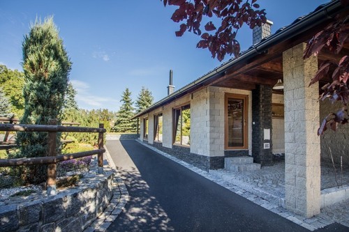 Prodaný dům 373 m², pozemek 13121 m²