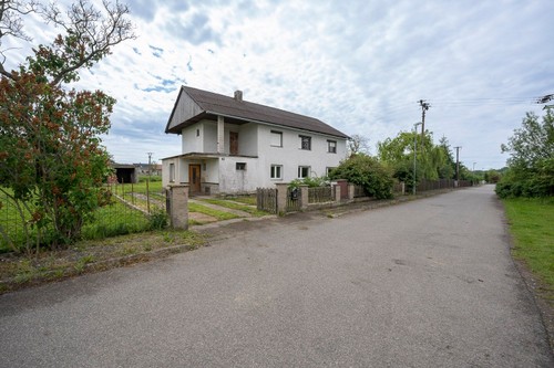 Prodaný dům 211 m², pozemek 885 m²