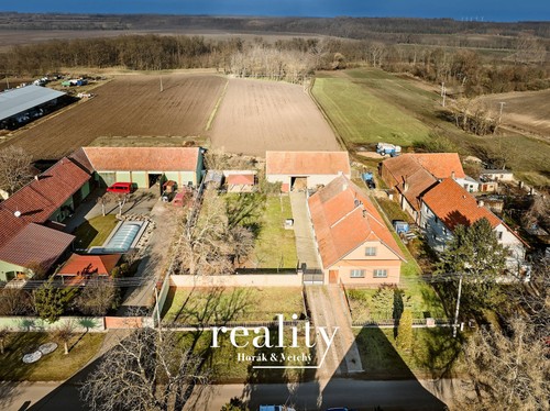 Prodej zemědělské usedlosti 500 m², pozemek 11645 m²