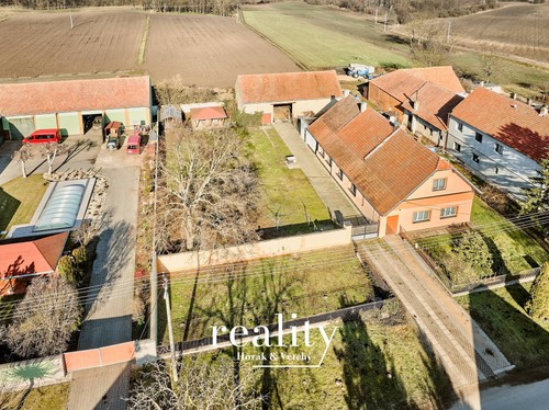 Prodej zemědělské usedlosti 500 m², pozemek 11645 m²