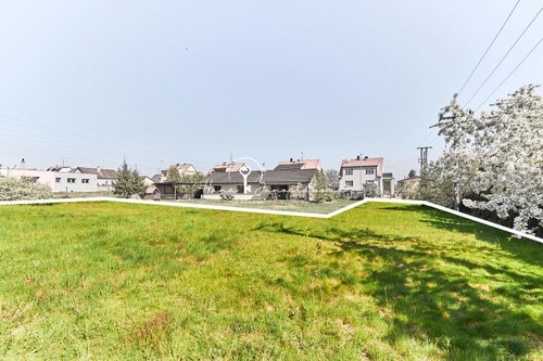 Prodej stavebního pozemku 1039 m²