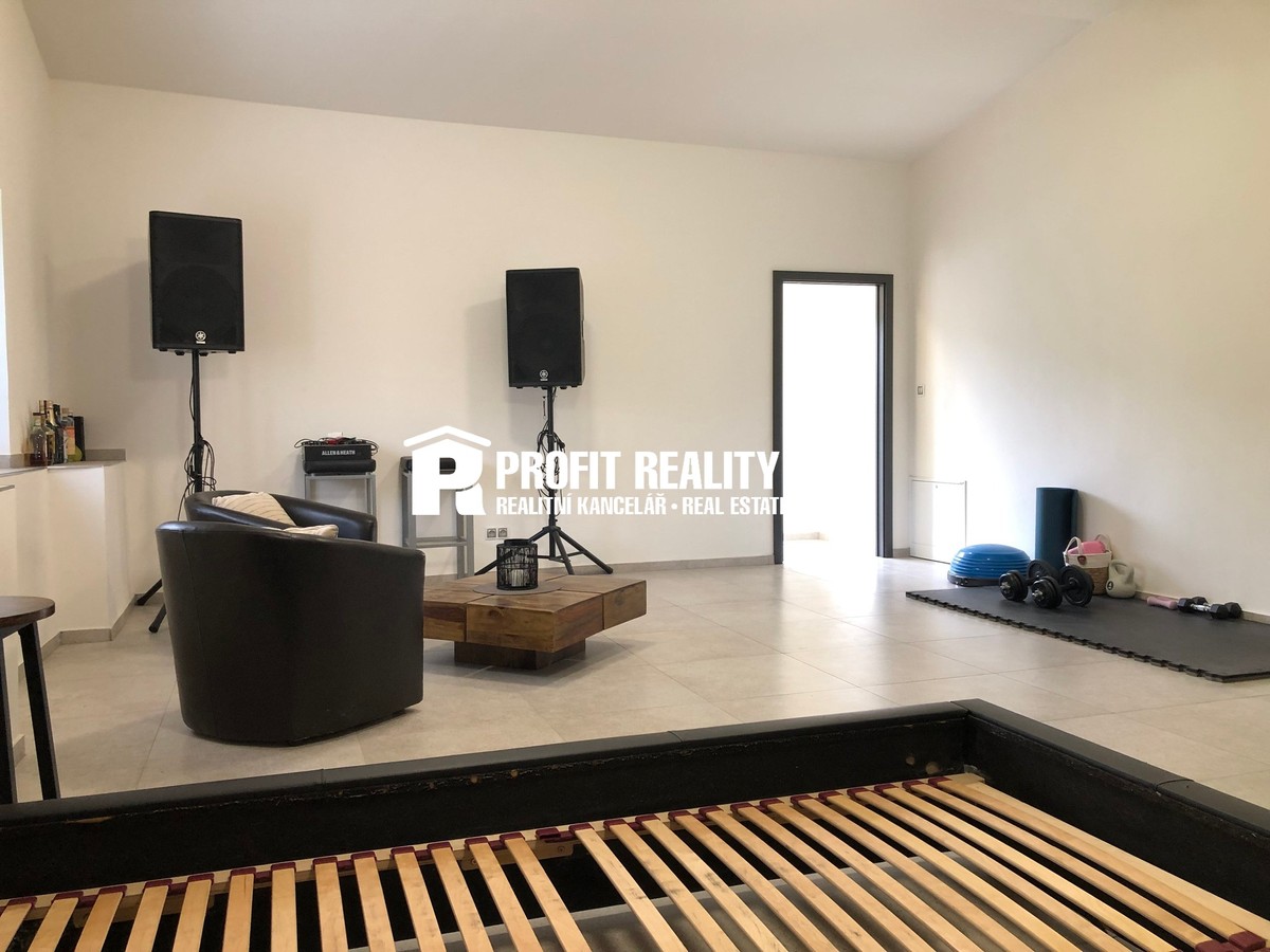 Prodej domu 195 m², pozemek 692 m²