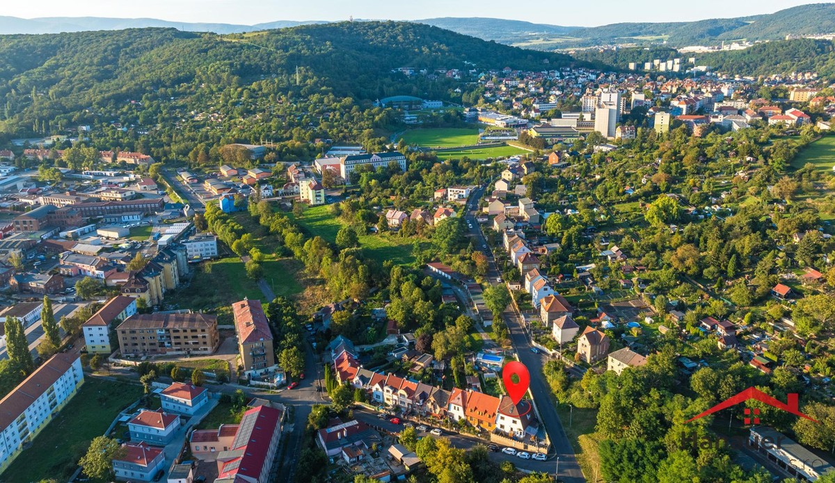 Prodej stavebního pozemku 1950 m²