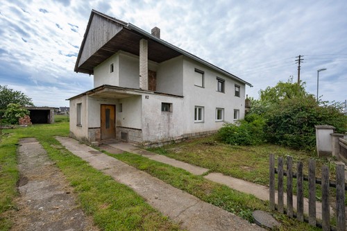 Prodaný dům 211 m², pozemek 885 m²