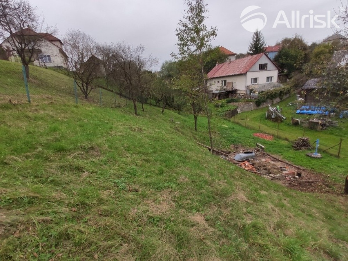 Prodej stavebního pozemku 645 m²