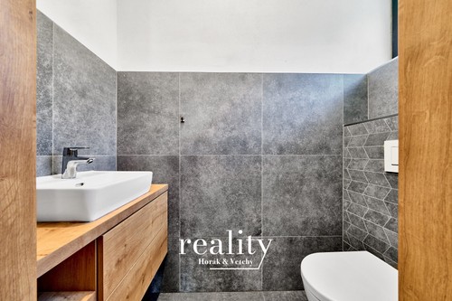 Prodaný dům 239 m², pozemek 823 m²