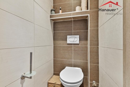 Prodej domu 210 m², pozemek 704 m²