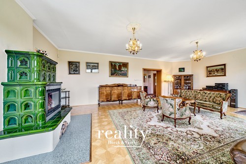 Prodaný dům 322 m², pozemek 9361 m²