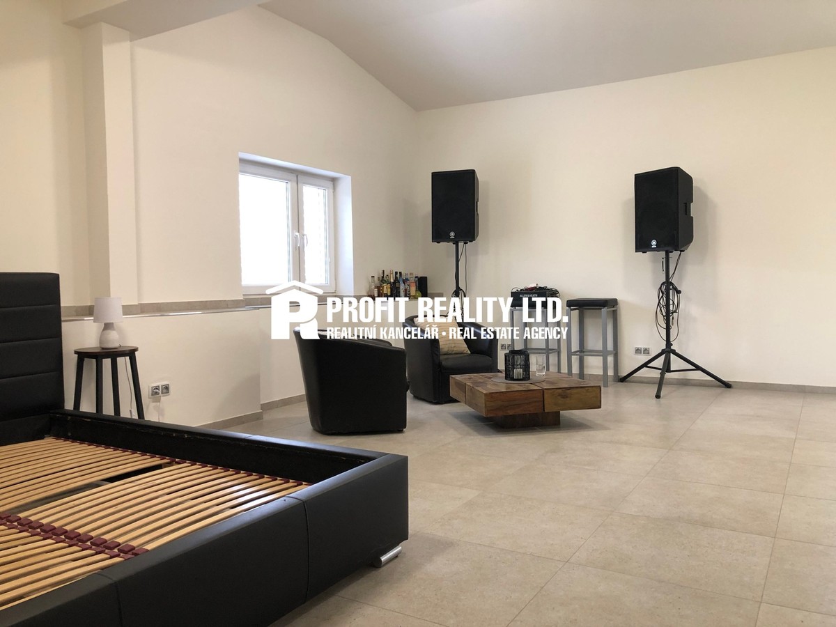 Prodej domu 195 m², pozemek 692 m²