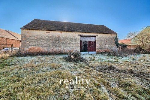 Prodej zemědělské usedlosti 500 m², pozemek 11645 m²