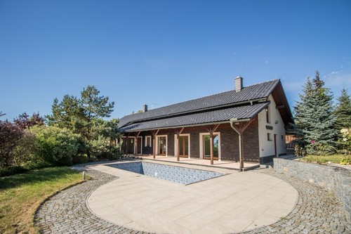 Prodaný dům 373 m², pozemek 13121 m²