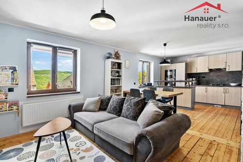Prodej domu 210 m², pozemek 704 m²