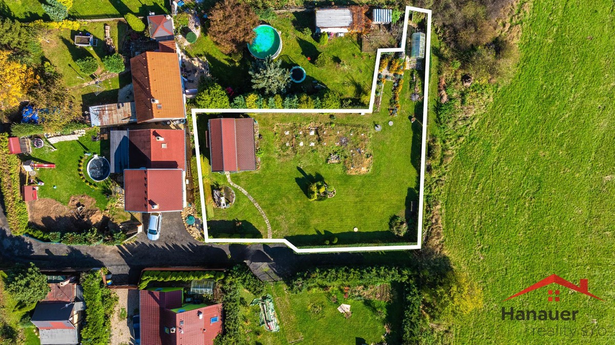 Prodej stavebního pozemku 813 m²