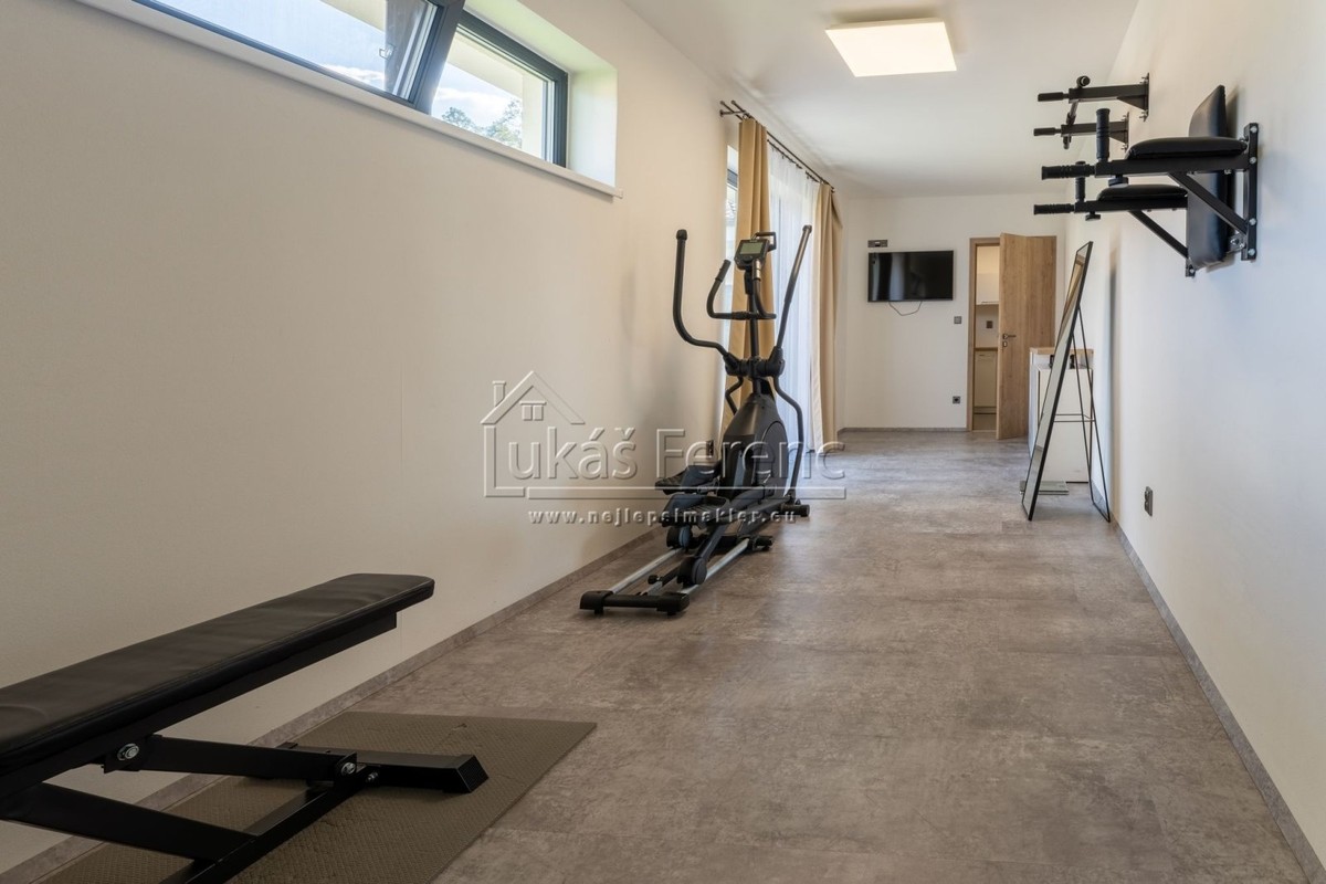 Prodej domu 221 m², pozemek 1950 m²