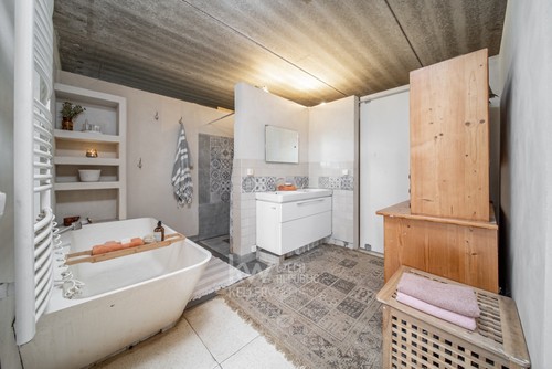 Prodaná vila 229 m², pozemek 1335 m²