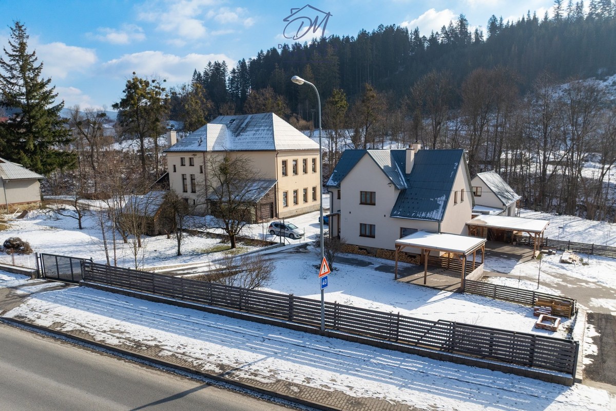 Prodej domu 218 m², pozemek 674 m²