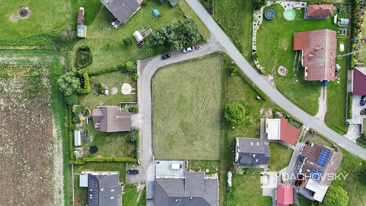 Prodej stavebního pozemku 1265 m²