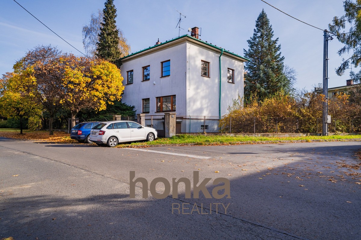 Prodej vily 183 m², pozemek 1161 m²