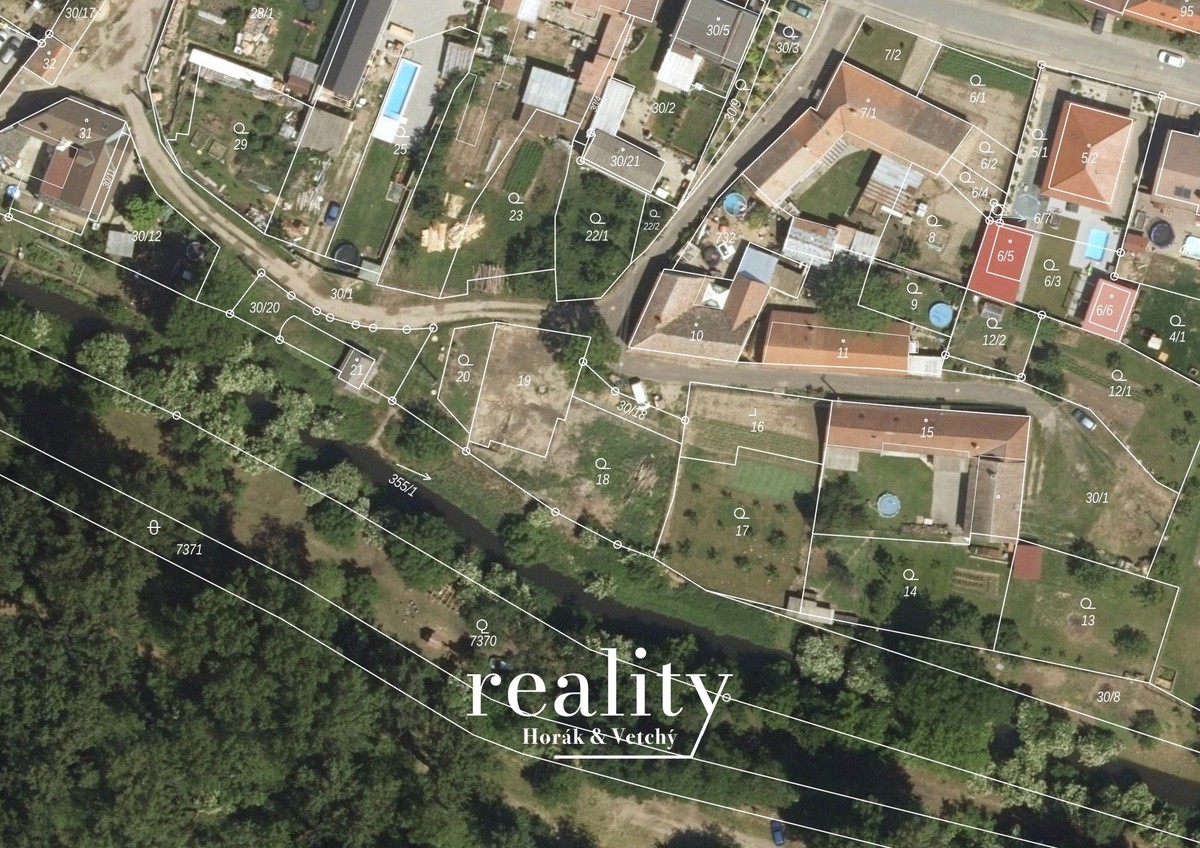 Prodej stavebního pozemku 799 m²