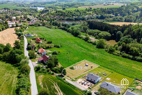 Prodej stavebního pozemku 1519 m²
