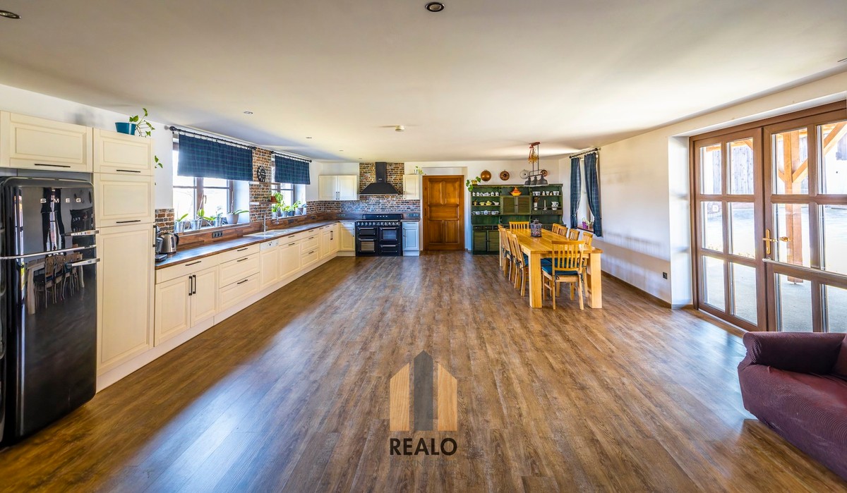 Prodej chalupy 399 m², pozemek 6536 m²