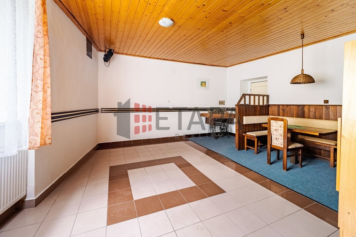 Prodej domu 382 m², pozemek 317 m²