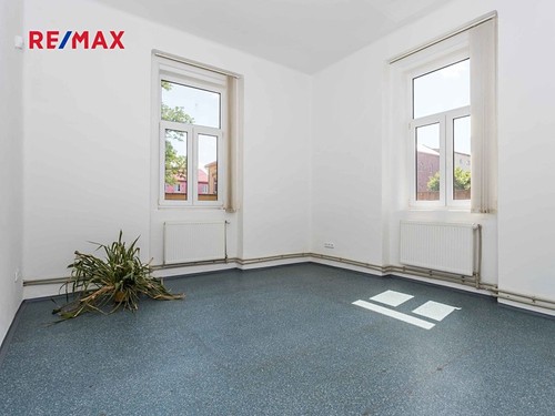 Prodaná vila 904 m², pozemek 1813 m²