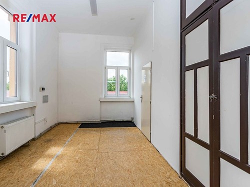 Prodaná vila 904 m², pozemek 1813 m²