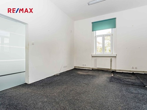 Prodaná vila 904 m², pozemek 1813 m²