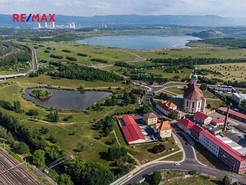 Prodaná vila 904 m², pozemek 1813 m²