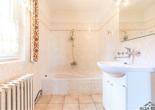 Prodaný dům 250 m², pozemek 575 m²