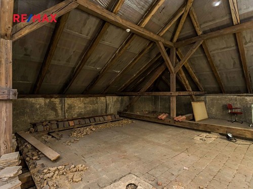 Prodaná vila 904 m², pozemek 1813 m²