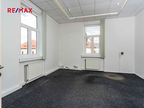 Prodaná vila 904 m², pozemek 1813 m²