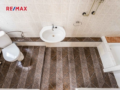 Prodaná vila 904 m², pozemek 1813 m²