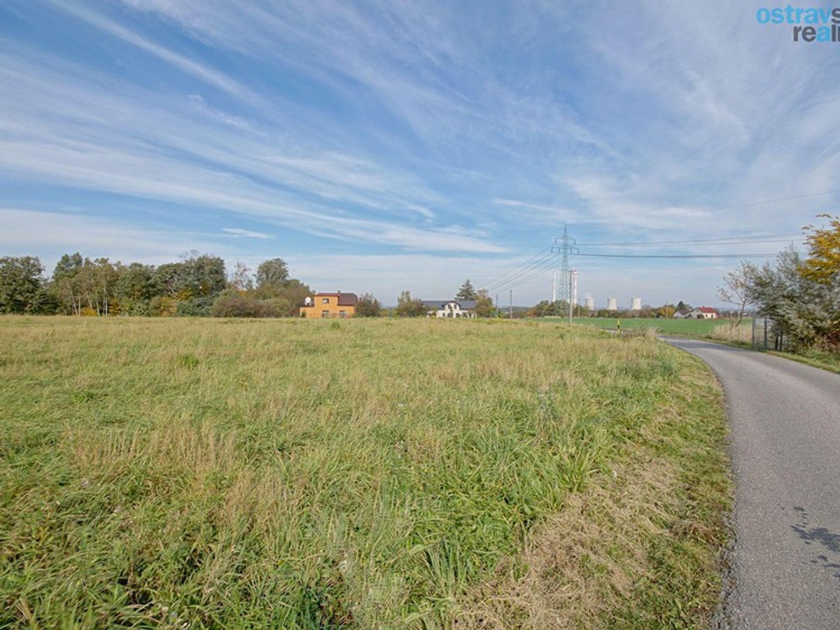 Prodej stavebního pozemku 4518 m²