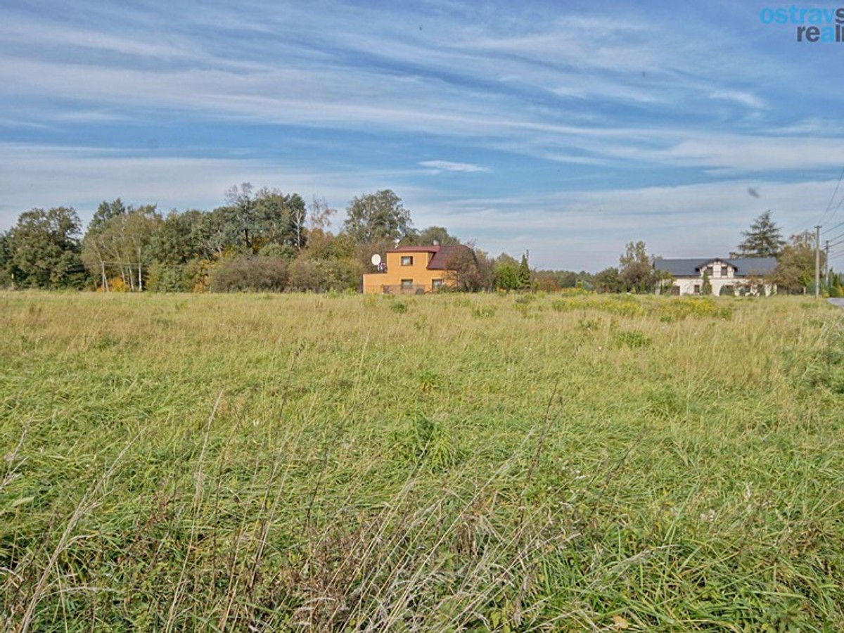 Prodej stavebního pozemku 4518 m²