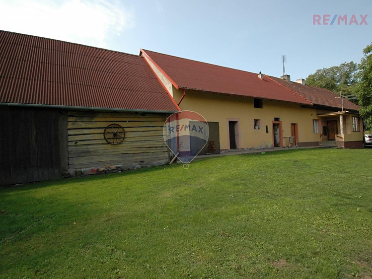 Dům, 220 m²