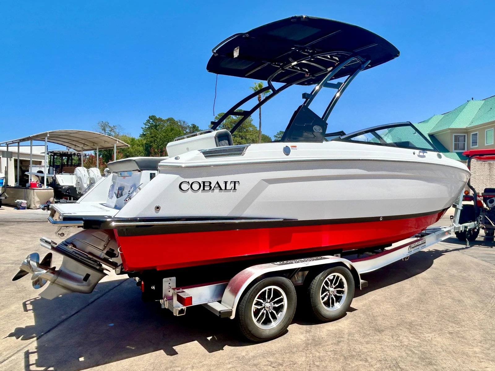 2027 Cobalt Boats R4 - 2