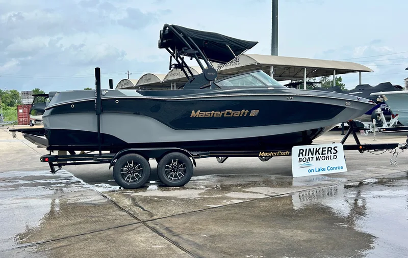 2026 MasterCraft XT24