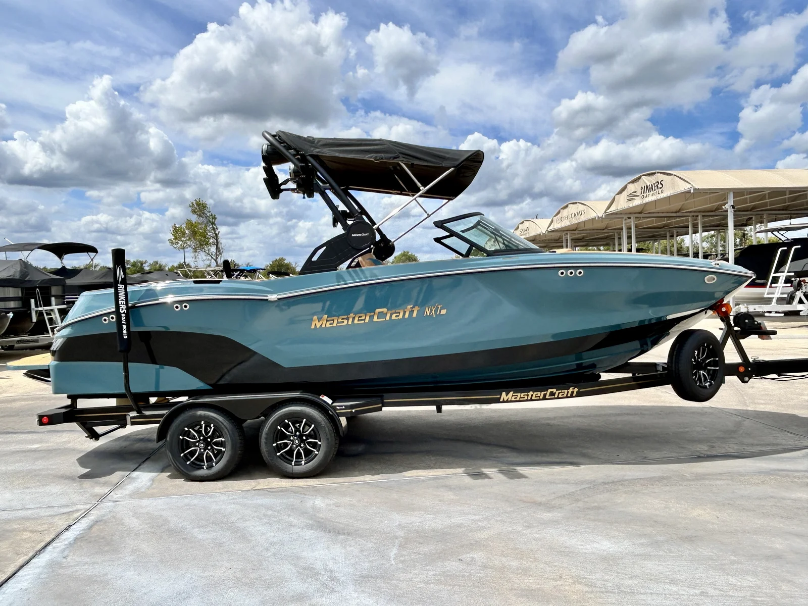 2027 MasterCraft NXT23 - 2