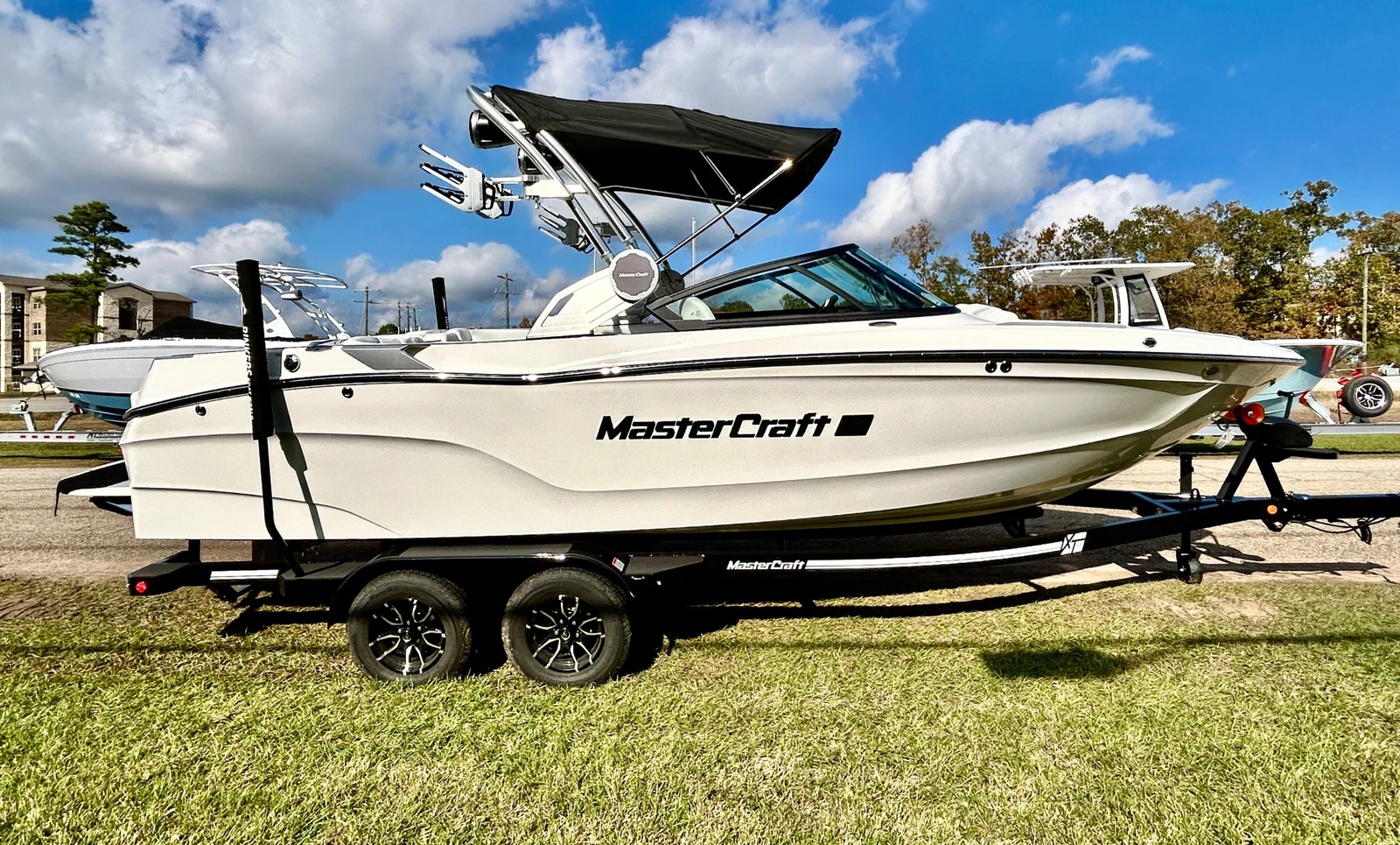 2026 MasterCraft XT23 - 2