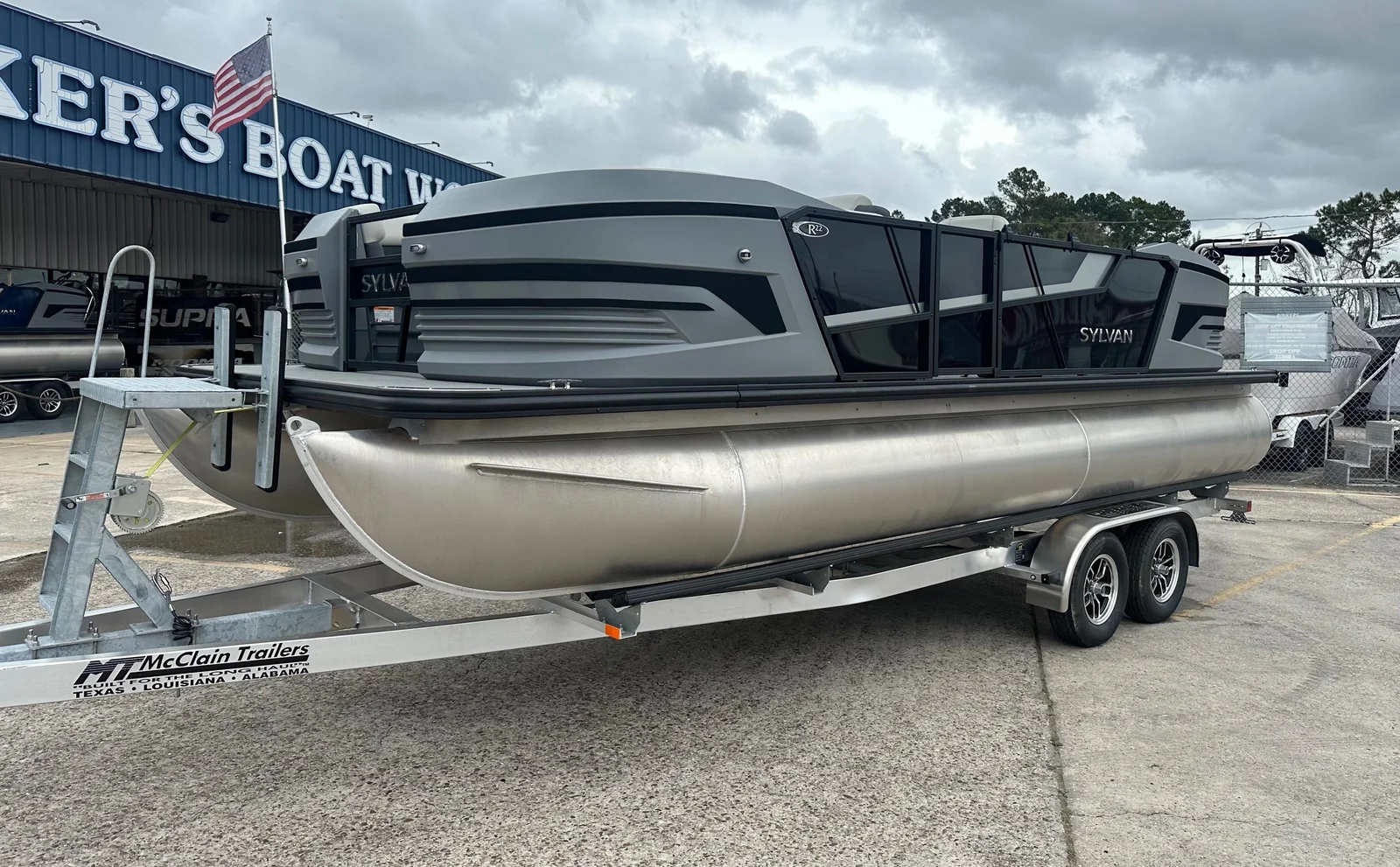 2026 Sylvan R22 Party Fish - 2