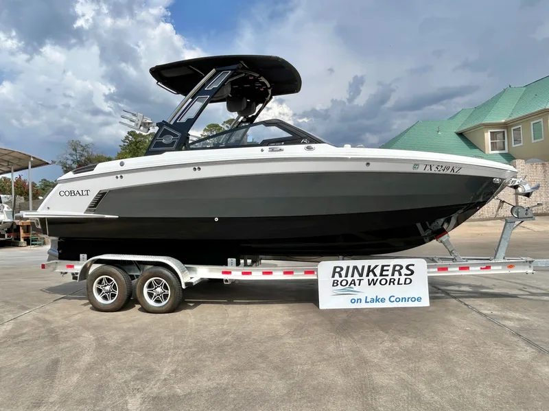 2024 Cobalt Boats R6 SURF