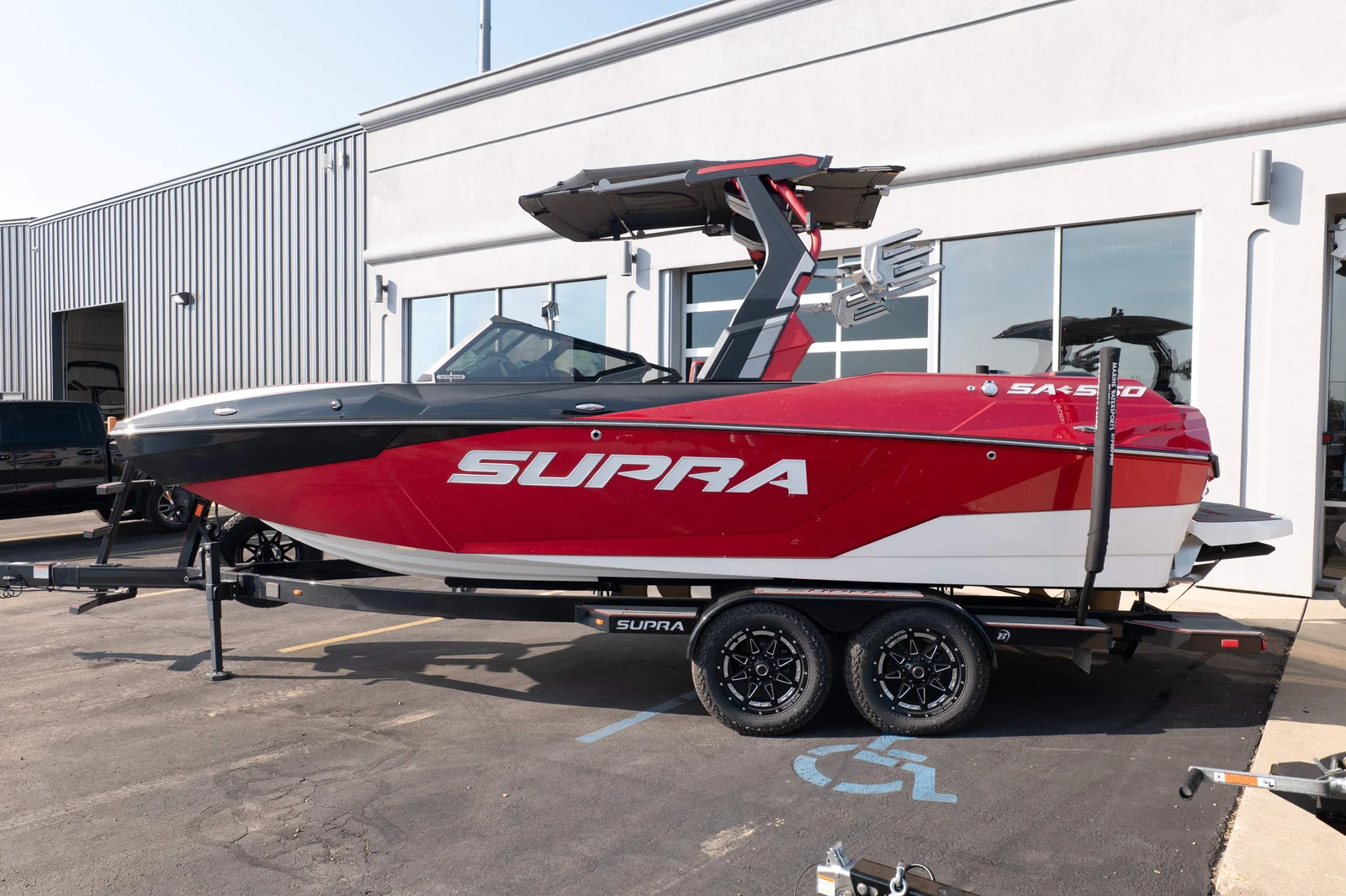 2025 Supra SA-550 - 2