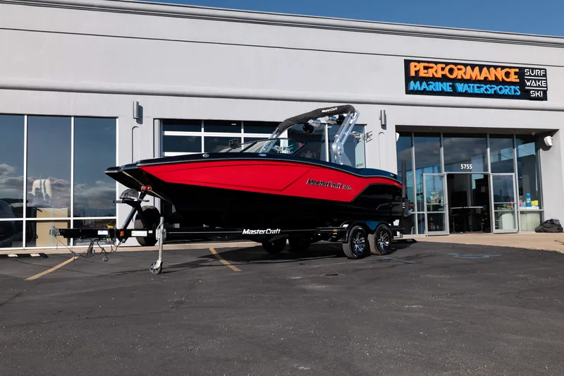 2018 MasterCraft NXT22