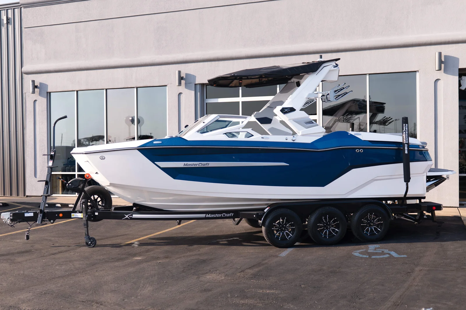 2027 MasterCraft X23 - 2