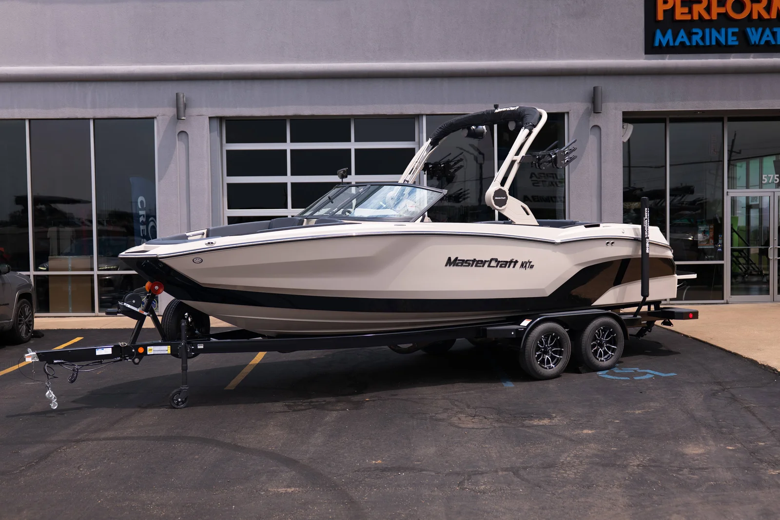 2027 MasterCraft NXT23 - 2