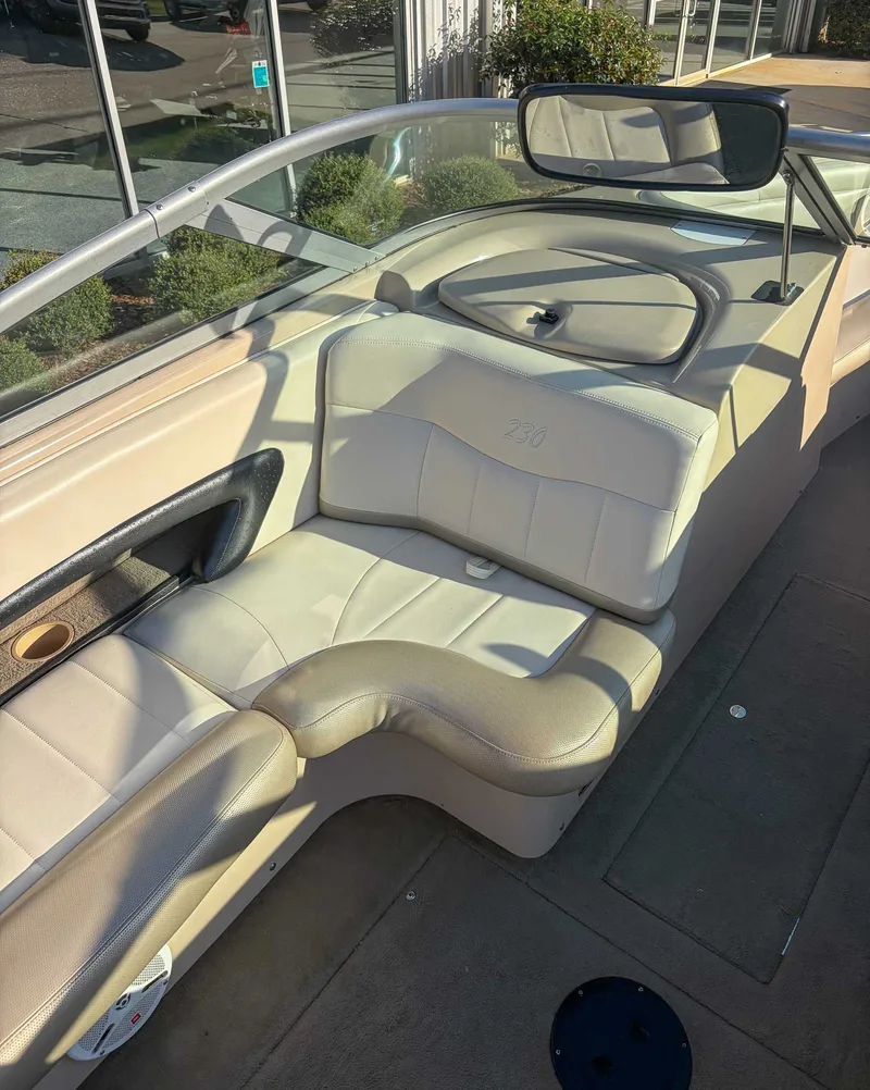 2004 MasterCraft MariStar, photo 12 of 19