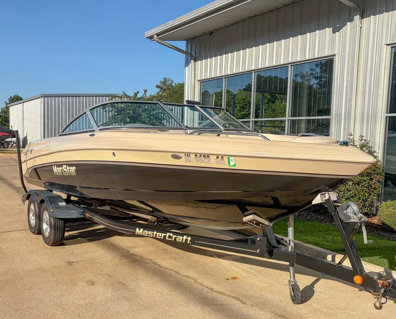 2004 MasterCraft MariStar, photo 2 of 19