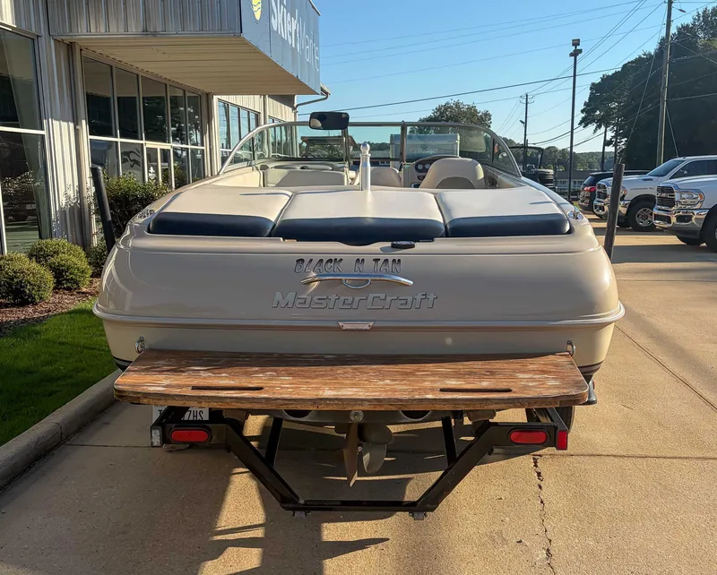 2004 MasterCraft MariStar, photo 8 of 19